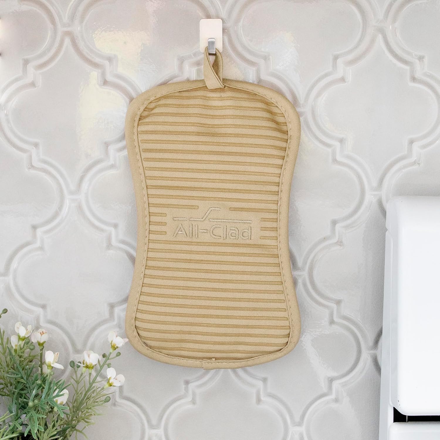 All-Clad Premium Pot Holder & Hot Pad: Heat Resistant to 500 Degrees - 100% Cotton, 10x6.25 Hot Pad for Kitchen and Barbeque, (2-Pack), Cappuccino